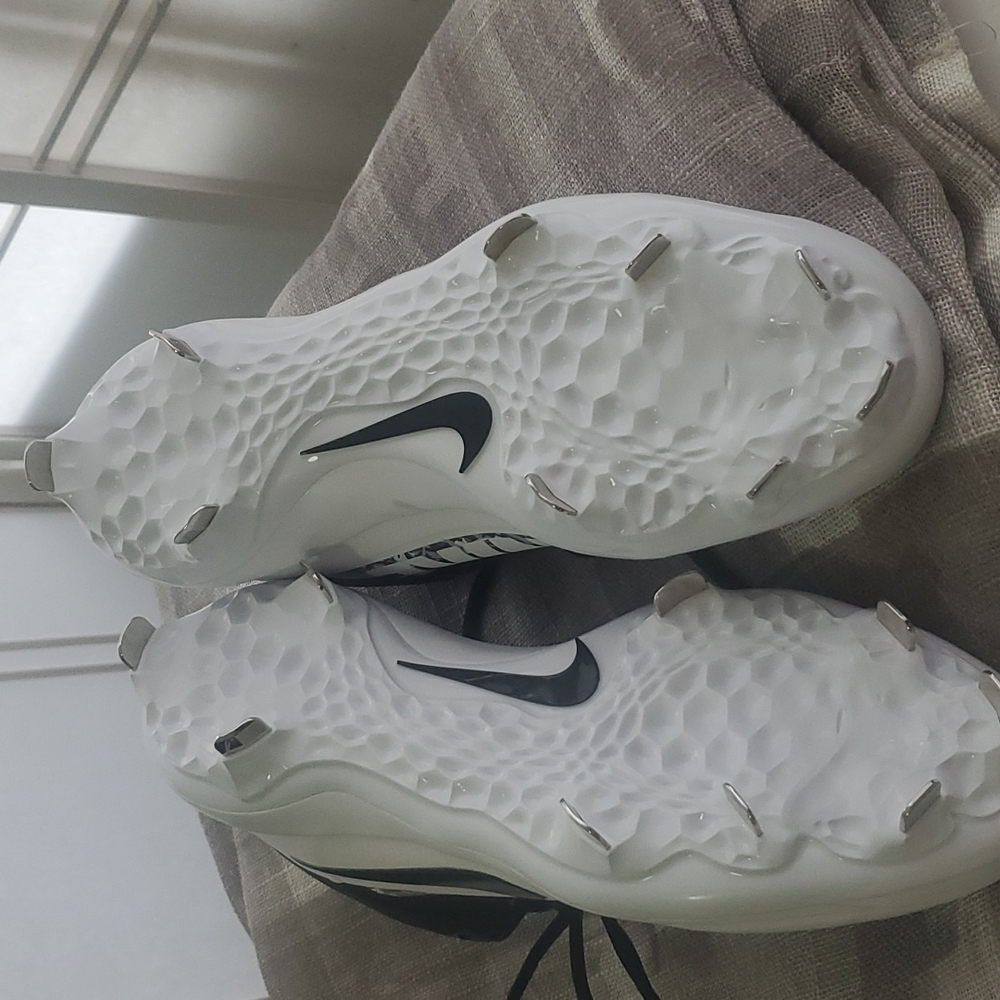 Nike Trout Baseball Cleats - Picture 4 of 4
